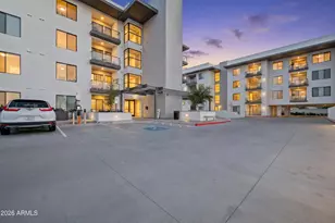 7300 E Earll Dr, Scottsdale, AZ 85251 - Photo 28