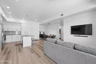7300 E Earll Dr, Scottsdale, AZ 85251 - Photo 4