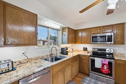 10309 W Corte Del Sol Este --, Sun City, AZ 85351 - Photo 10