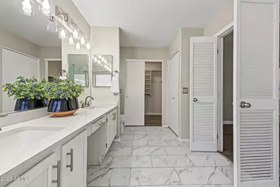 8914 W Port Au Prince Lane, Peoria, AZ 85381 - Photo 8