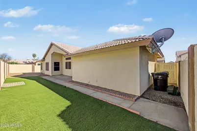8914 W Port Au Prince Lane, Peoria, AZ 85381 - Photo 16