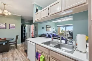 16013 S Desert Foothills Pkwy, Phoenix, AZ 85048 - Photo 14