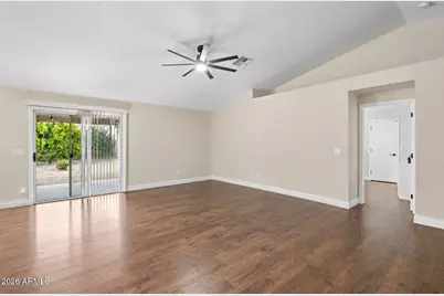 2082 E San Tan Court, Gilbert, AZ 85296 - Photo 8