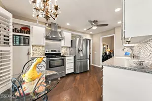 10722 W Welk Dr, Sun City, AZ 85373 - Photo 18