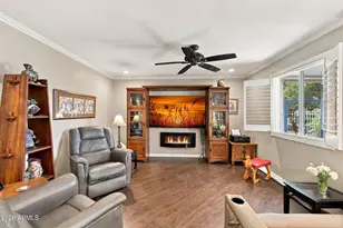 10722 W Welk Dr, Sun City, AZ 85373 - Photo 4