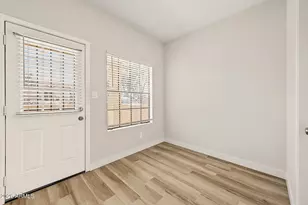 1126 W Elliot Rd, Chandler, AZ 85224 - Photo 12