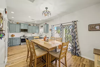 857 W Banyan Avenue, Queen Creek, AZ 85140 - Photo 2