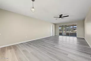 11070 W Pleasant Valley Road W, Sun City, AZ 85351 - Photo 12