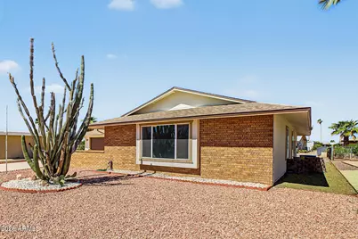 11070 W Pleasant Valley Road W, Sun City, AZ 85351 - Photo 6