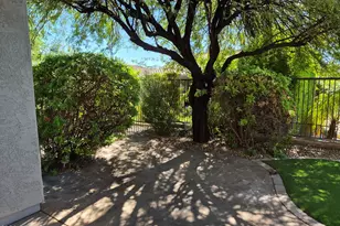 12385 W Pinnacle Vista Dr, Peoria, AZ 85383 - Photo 28