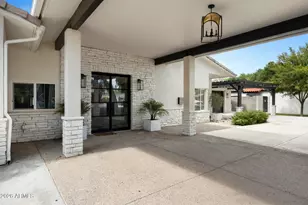 4202 N 33rd St, Phoenix, AZ 85018 - Photo 2