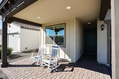 18062 W Amber Ridge Way, Goodyear, AZ 85338 - Photo 4