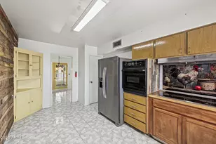 10408 W Camden Ave, Sun City, AZ 85351 - Photo 12