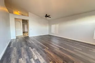 10752 W Bermuda Dr, Avondale, AZ 85392 - Photo 2