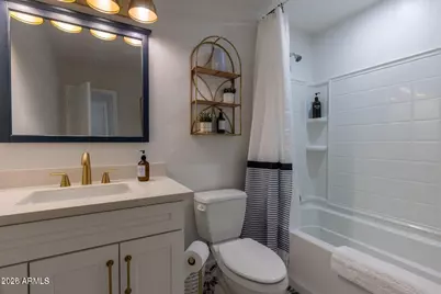 8330 E Weldon Avenue E, Scottsdale, AZ 85251 - Photo 18