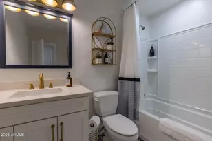 8330 E Weldon Ave E, Scottsdale, AZ 85251 - Photo 18