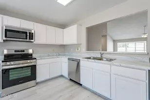 11926 N 78th Dr, Peoria, AZ 85345 - Photo 8