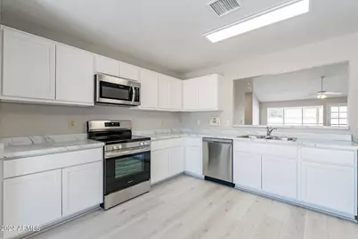 11926 N 78th Drive, Peoria, AZ 85345 - Photo 6