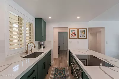 4727 E Lafayette Boulevard #212, Phoenix, AZ 85018 - Photo 4