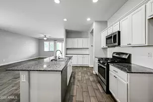 2414 E Hazeltine Way, Gilbert, AZ 85298 - Photo 10