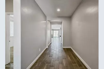 2414 E Hazeltine Way, Gilbert, AZ 85298 - Photo 2