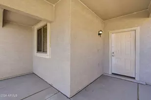 11179 W Almeria Rd, Avondale, AZ 85392 - Photo 4