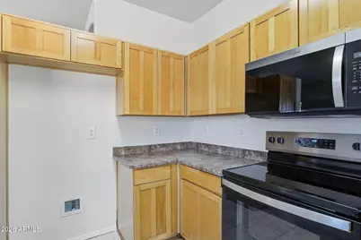 11179 W Almeria Road, Avondale, AZ 85392 - Photo 18