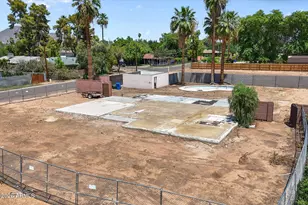 1875 N 38th Pl, Phoenix, AZ 85008 - Photo 1