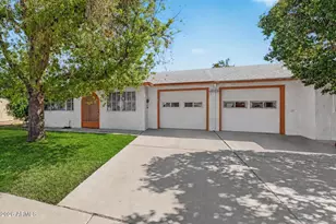 10123 N 96th Ave, Peoria, AZ 85345 - Photo 6