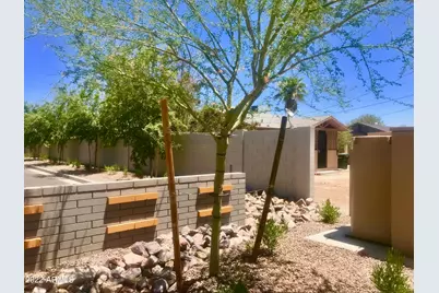 1210 E Highland Avenue, Phoenix, AZ 85014 - Photo 22