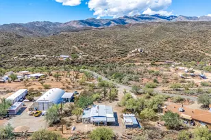 32171 S Maggie Mine Rd, Black Canyon City, AZ 85324 - Photo 40