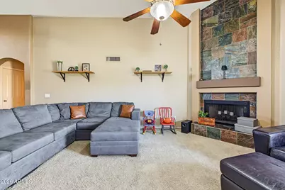 645 W Naranja Avenue, Mesa, AZ 85210 - Photo 6