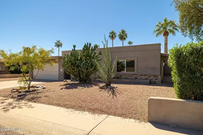 8643 E Sandalwood Drive, Scottsdale, AZ 85250 - Photo 2