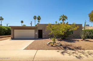 8643 E Sandalwood Dr, Scottsdale, AZ 85250 - Photo 1