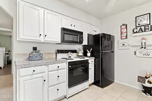 9465 N 111th Ave, Sun City, AZ 85351 - Photo 10