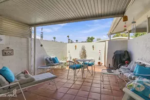 9465 N 111th Ave, Sun City, AZ 85351 - Photo 14
