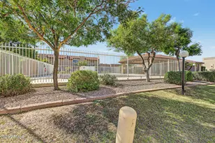 2106 W Pontiac Dr, Phoenix, AZ 85027 - Photo 28