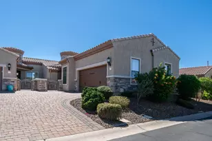 1817 N Red Cliff, Mesa, AZ 85207 - Photo 2