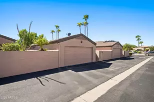 20027 N Greenview Dr, Sun City West, AZ 85375 - Photo 4