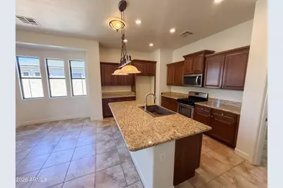 16148 W Glenrosa Avenue, Goodyear, AZ 85395 - Photo 2