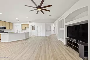 2521 W Darrel Rd, Phoenix, AZ 85041 - Photo 8