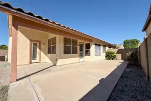 9765 W Yukon Dr, Peoria, AZ 85382 - Photo 32