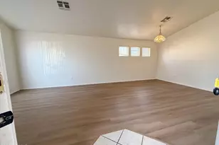 11171 W Griswold Rd, Peoria, AZ 85345 - Photo 4