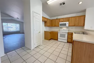 11171 W Griswold Rd, Peoria, AZ 85345 - Photo 12