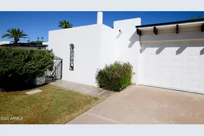 16 E Calavar Road, Phoenix, AZ 85022 - Photo 14