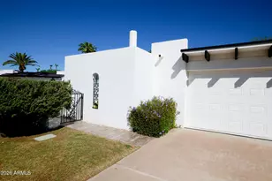 16 E Calavar Rd, Phoenix, AZ 85022 - Photo 14