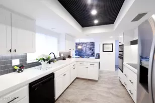 16 E Calavar Rd, Phoenix, AZ 85022 - Photo 24