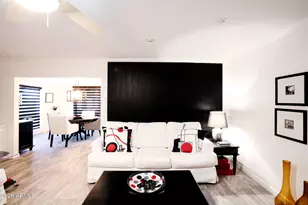16 E Calavar Rd, Phoenix, AZ 85022 - Photo 54