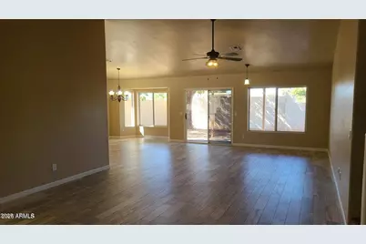 1002 E Hearne Way, Gilbert, AZ 85234 - Photo 2