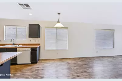15538 W Port Royale Lane, Surprise, AZ 85379 - Photo 14